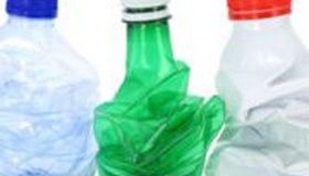 Billet de notre Présidente nationale : fin de la consigne pour recyclage des bouteilles plastiques, la fausse bonne idée tombée en carafe est enfin retirée !